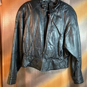 Vintage‎ 90’s black leather jacket by Wilson’s size M 100% leather 40” chest 116